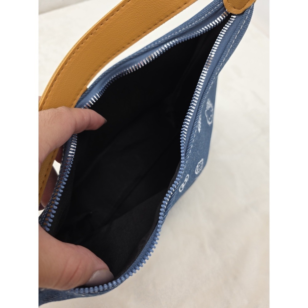 Hello Kitty Sanrio Crossbody Bag Blue Denim Cute Shoulder Bag Adjustable Strap - Picture 10 of 13